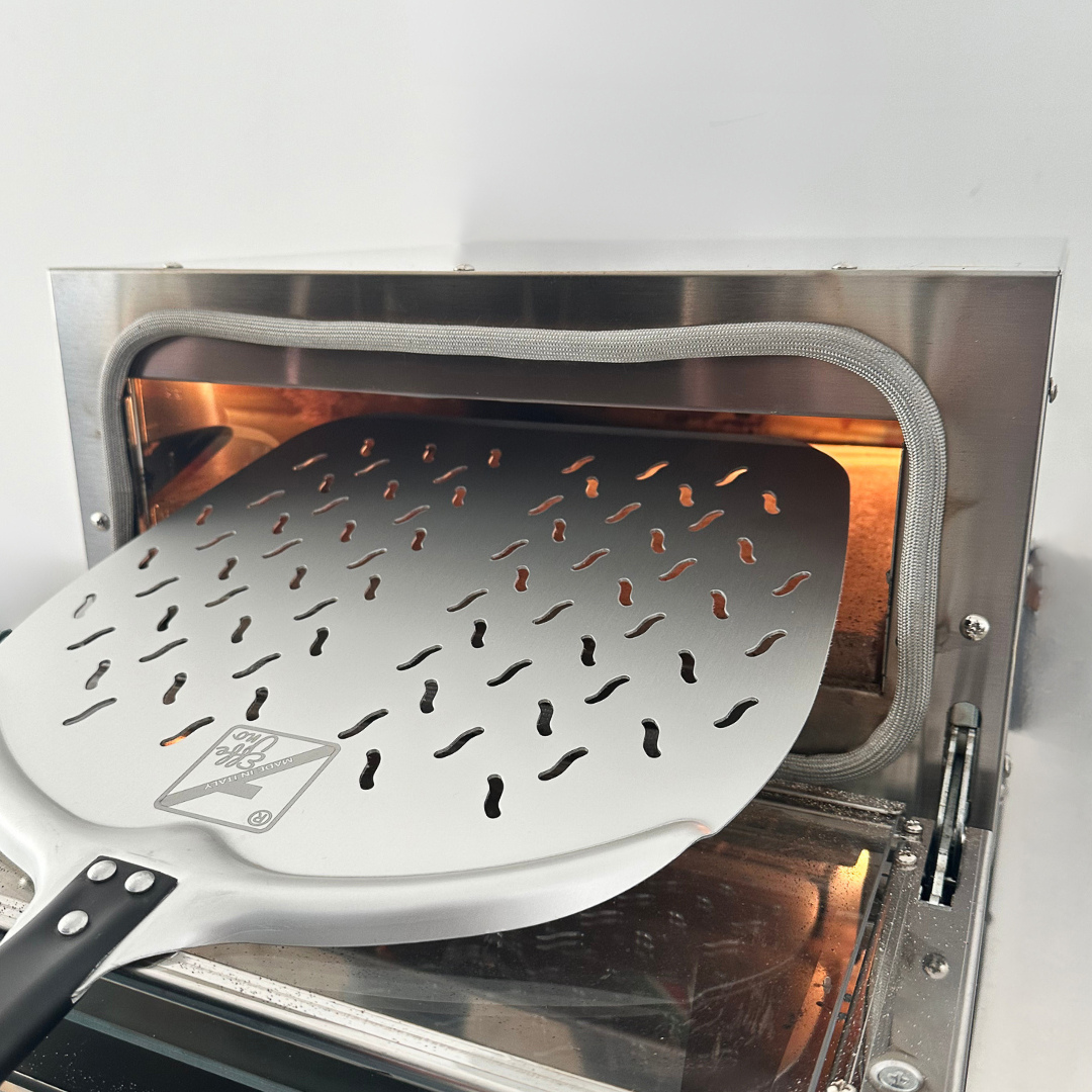 Effeuno Pro Peel - made by Lilly Codroipo - Perforated Pizza Peel